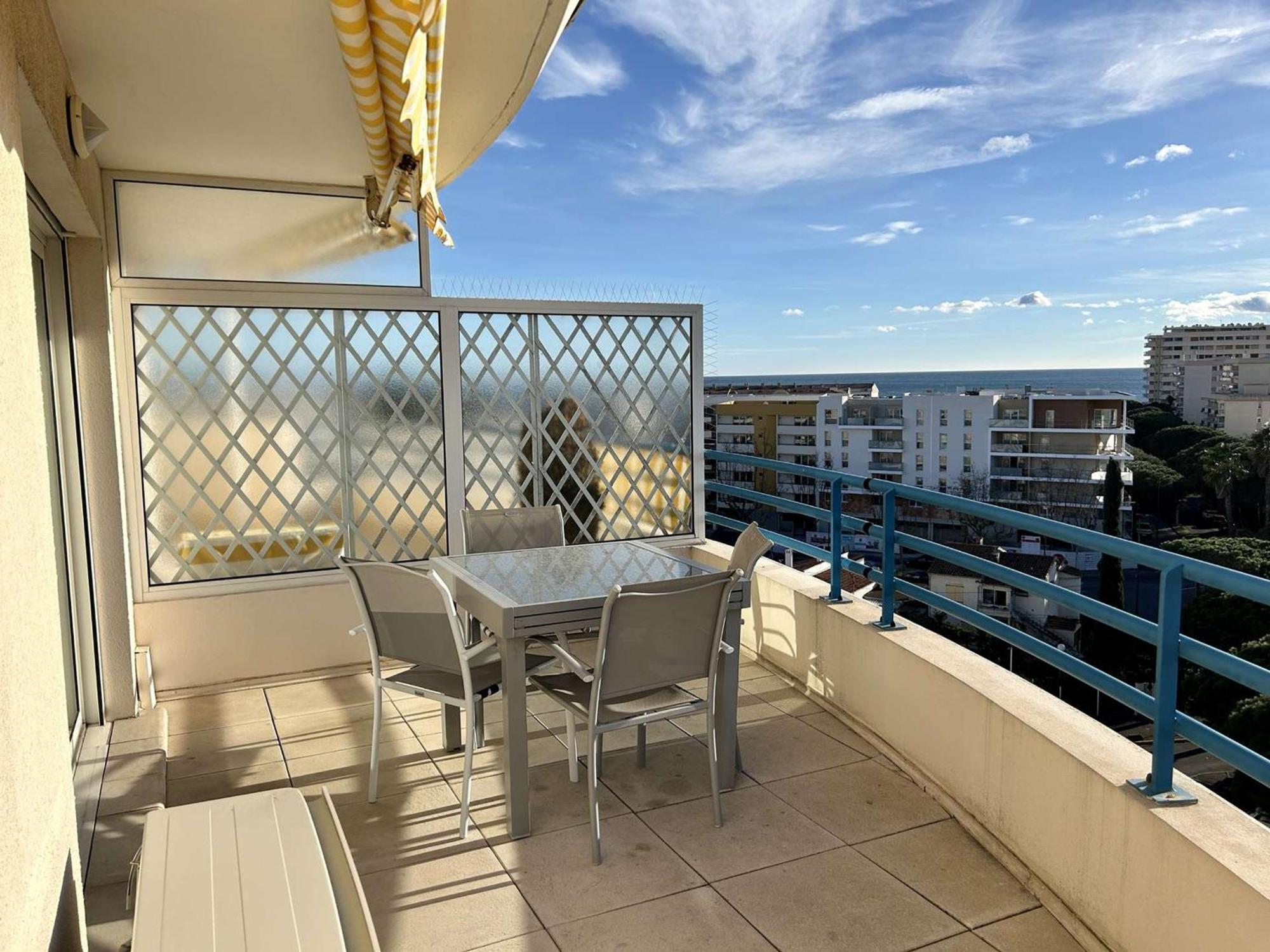 Avec Piscine Et Terrasse, Proche Plage, Climatise, Garage A - Fr-1-226a-184 *